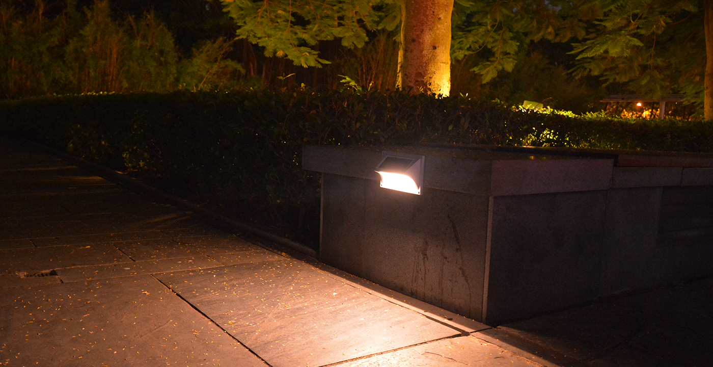 太阳能壁灯ESL-06K公园台阶安装