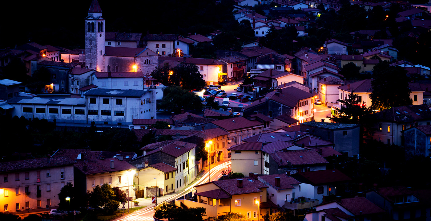 智能照明系统对路面灯具的管理