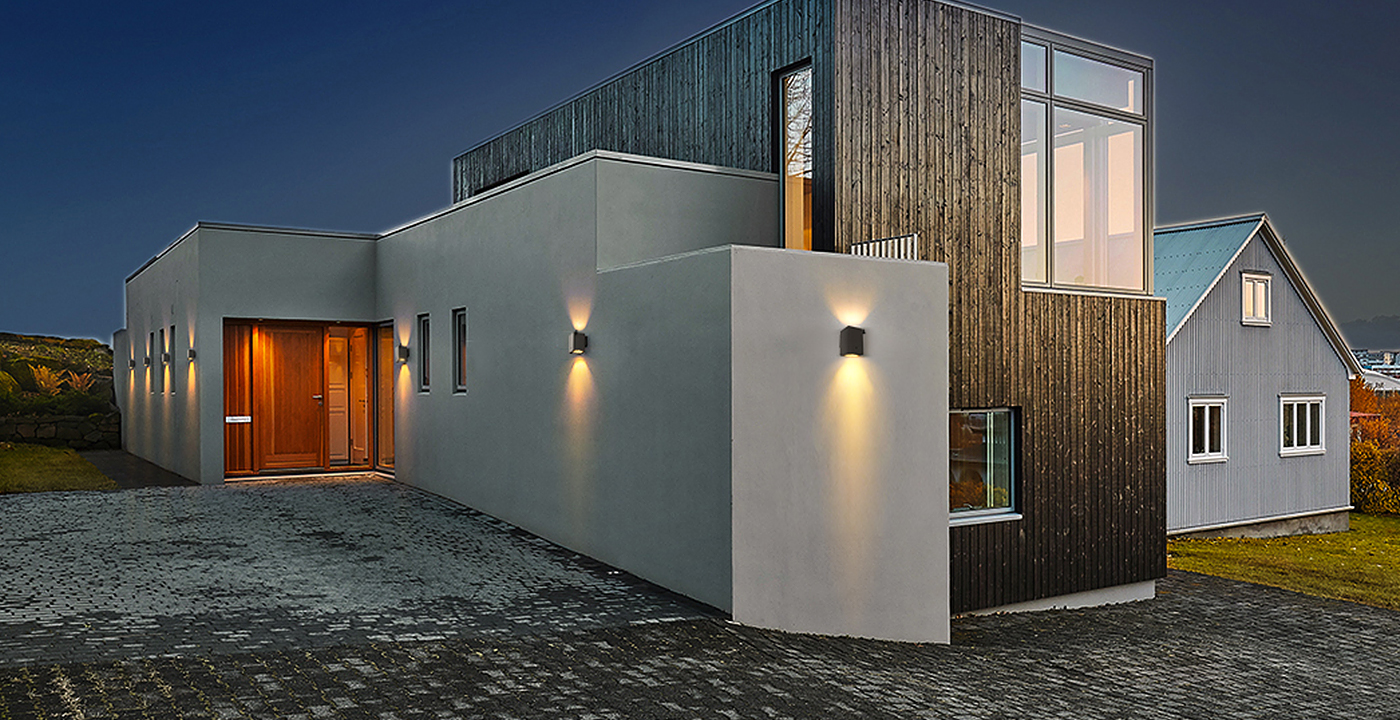 智慧型太阳能壁灯别墅安装