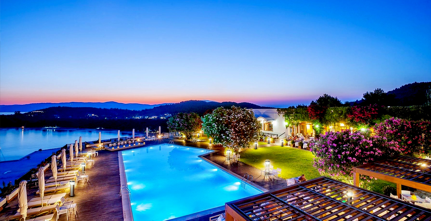 景观照明设计对滨水休闲区夜晚景观的影响