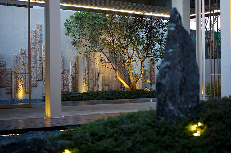 让灯具与本身景观相融合