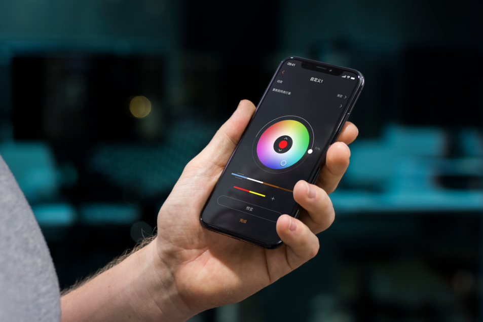 ADELOT系列产品采用市场流行的线性轨道设计理念