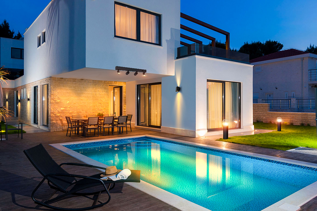 别墅庭院智能照明系统应用案例