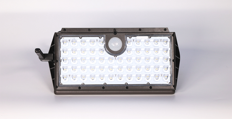 旭日东方SOLARAXY太阳能智能投光灯采用欧司朗品牌灯珠