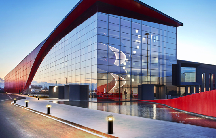 新能源智能照明系统是利用蓝牙连接APP实现对灯具的智能管理