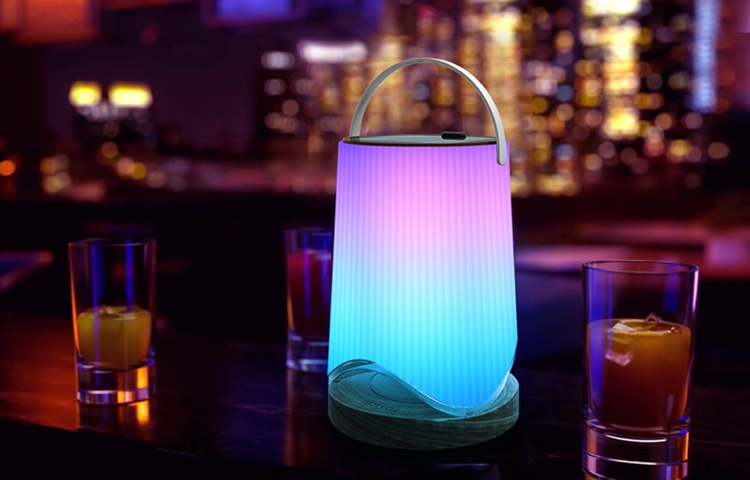 旭日东方solaraxy新能源智能手提桌面灯外观设计偏向家居风格