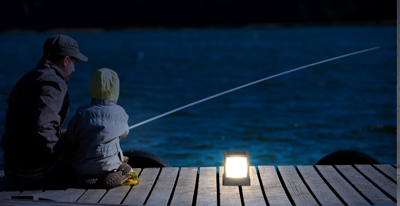 太阳能桌面灯ESL-54郊游案例