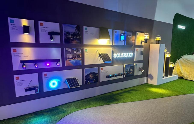 旭日东方solaraxy智能网红桌面灯吸睛无数